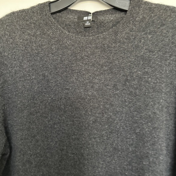 UNIGLO Cashmere Crew Neck Long-Sleeve Sweater unisex - Picture 3 of 7